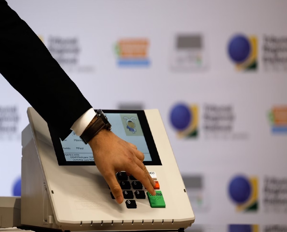 Eleições 2026: saiba em quantos candidatos votar e sequência de votação