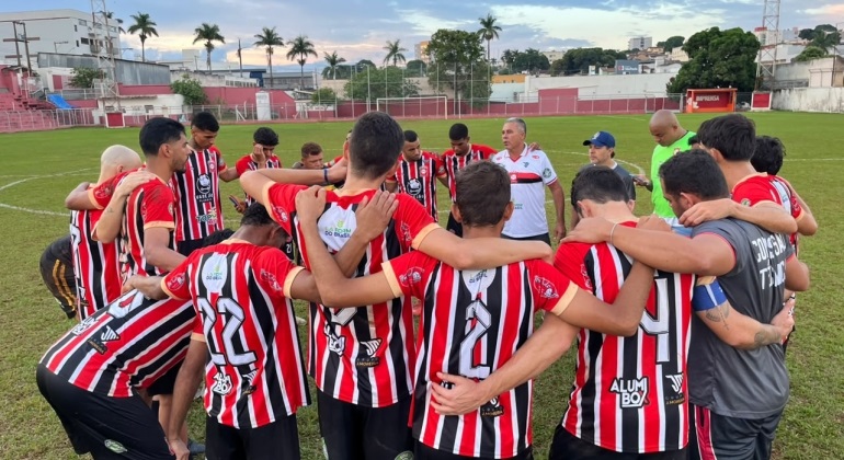 Santa Cruz goleia Carajás em Patrocínio e garante vaga nas quartas de final do Campeonato Regional da LPD