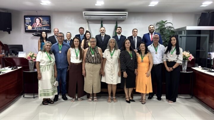 Câmara de Presidente Olegário homenageia nove profissionais da Educação com Medalha de Mérito Educacional Professora Maria da Conceição Aparecida Garcia