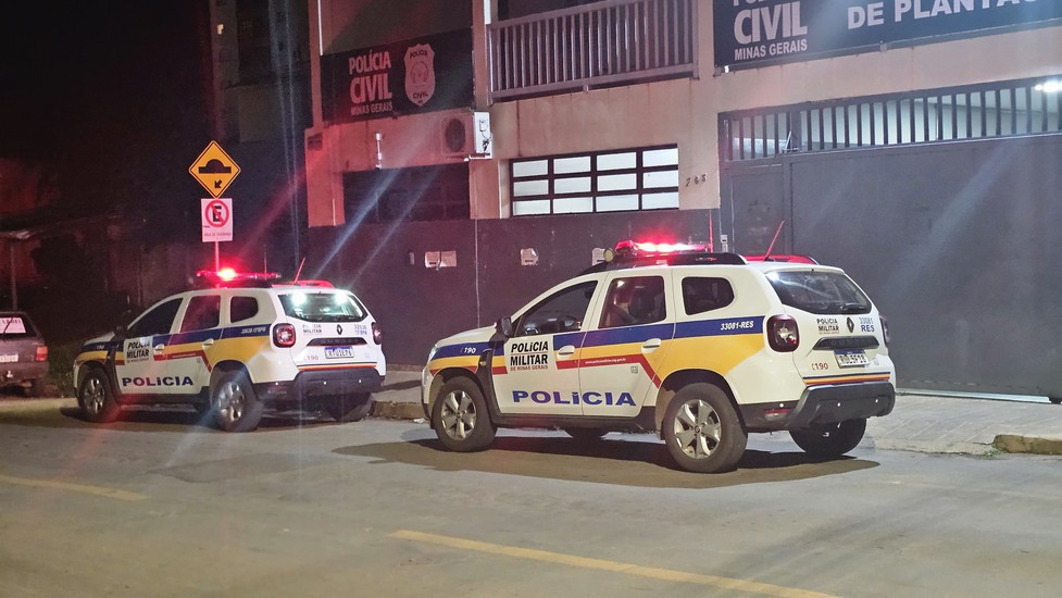 Confusão em festa de casamento termina com 4 feridos a punhalada e jovem preso em Carmo do Paranaíba